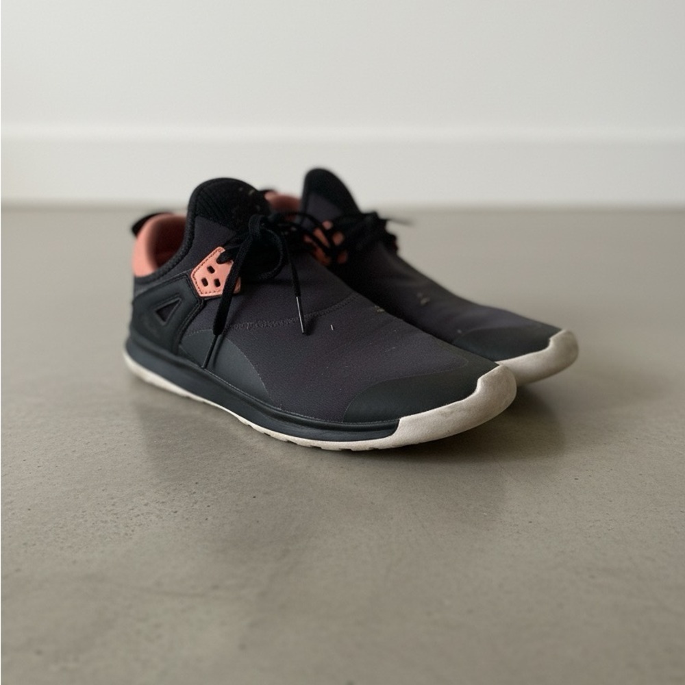 Jordan Athletic Shoes Black and Pink